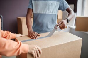 Jak Wybrać Najlepszą Folie Stretch i Taśmy Pakowe?